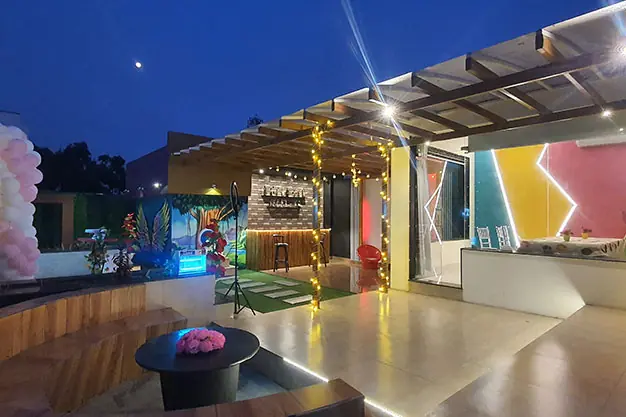 Night view dinner setup